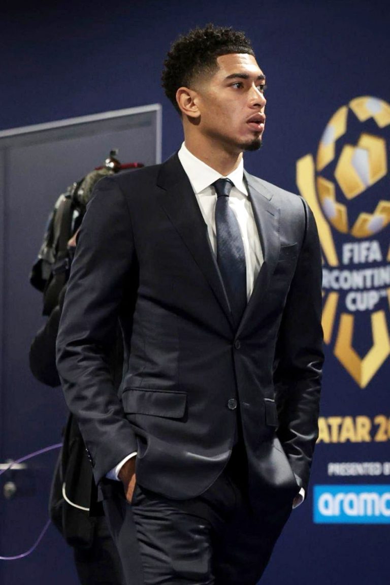 Top 10 Most Handsome Footballers in the World (2025)
