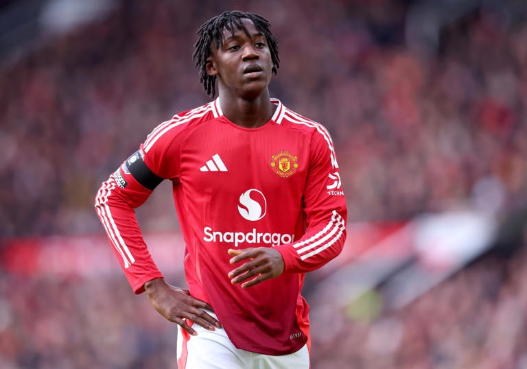 Manchester United Reopen Contract Talks with Kobbie Mainoo Amid Chelsea Interest