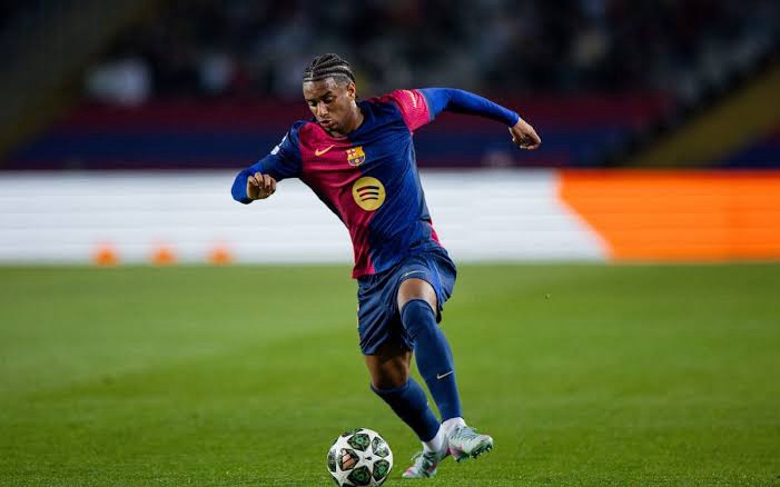 Competition for Alejandro Balde: Laporta’s New Signing Raises the Pressure