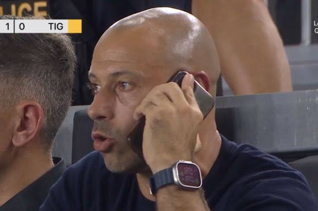 Watch:Bizarre scenes unfolded during Inter Miami’s Leagues Cup match against Tigres as Mascherano was seen coaching through a phone call