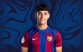 Héctor Fort misses training, close to Barcelona departure